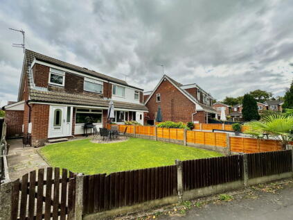 Minsmere Walks, Offerton, Stockport, SK2 5JT