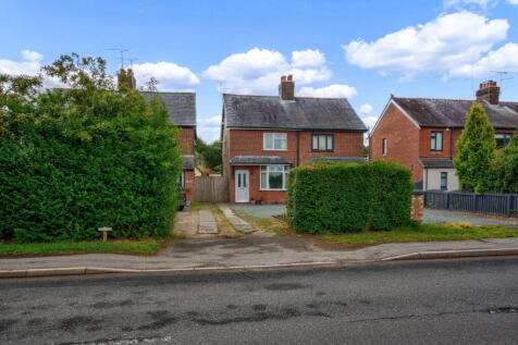 Henley, Long Lane, Saughall, CH1 6DN
