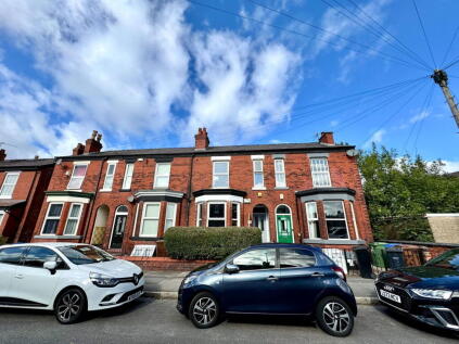 Southwood Road, Great Moor, Stockport, SK2 7DG