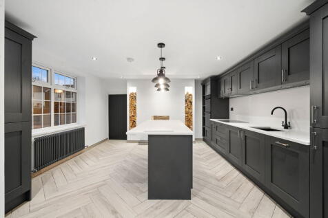 Liverpool Road, Skelmersdale, WN8 8BX