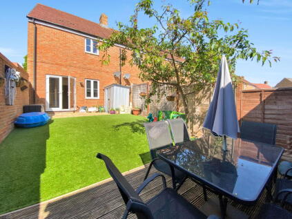 Finn Farm Road, Kingsnorth, Ashford, TN25 7AB