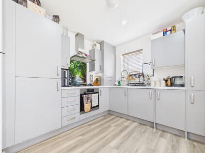 Village Road, Wouldham