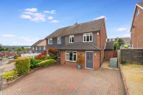 Poplicans Road, Cuxton, Rochester, ME2 1EH