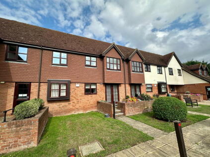 Tilley Close, Willow Grange, Hoo, Rochester, ME3 9HS