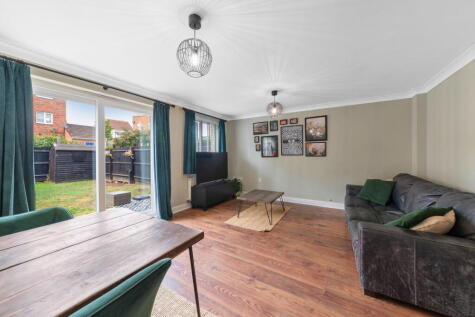 Moonstone Square, Sittingbourne, ME10 5JN