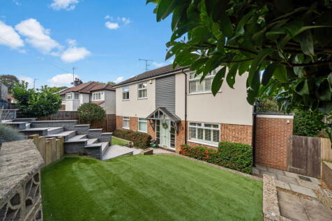 Drive Spur, Kingswood, Tadworth, KT20 6LR