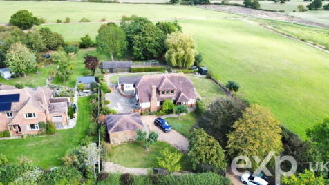 Maidstone Road, Staplehurst, Tonbridge, TN12 0RN