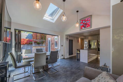 Whitebeam Avenue, Bromley, BR2 8DL