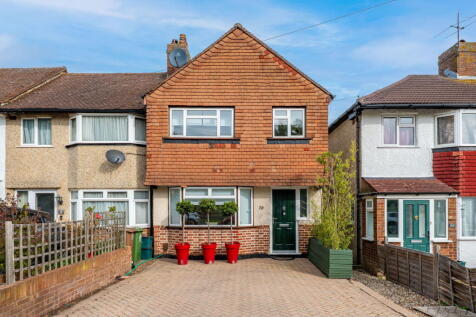 Dorchester Road, Worcester Park, Surrey, KT4 8NW