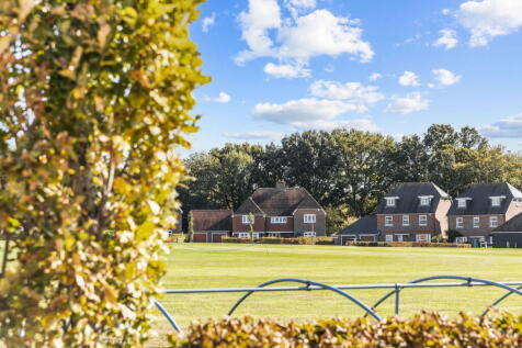 Pavilion Close, Thakeham, Pulborough, RH20 3GY