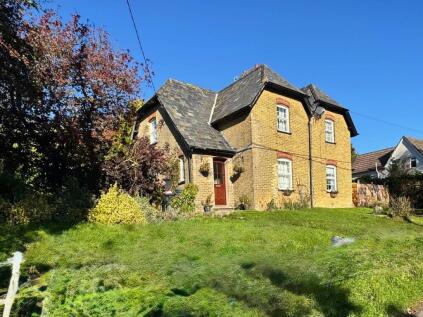 Lydden Court Cottages, Church Lane, Lydden, CT15 7JP