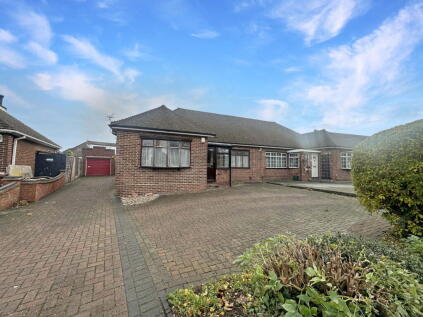 Heath Road, Orsett Heath RM16 4UT