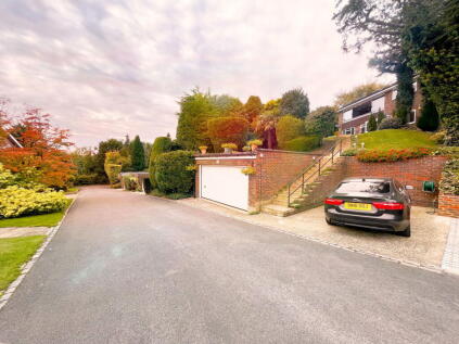 Warlingham, Surrey, CR6 9JP