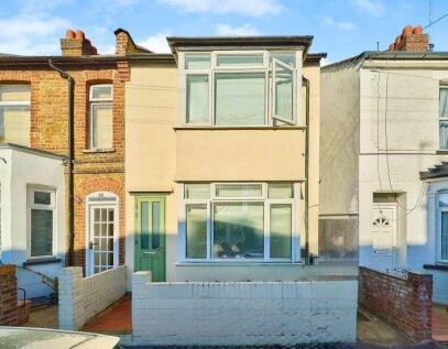 Harwoods Road, Watford, WD18 7RA