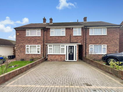 Hale End, Romford, RM3