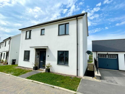 Gwartha Close, St Austell, PL25 3GF
