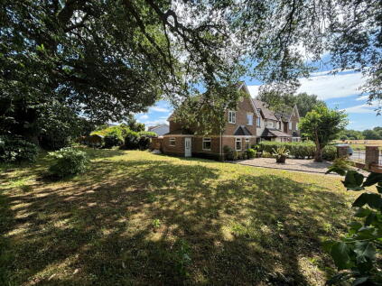 Oaktrees, 1 Gover Road, Hanham, Bristol, BS15 3JZ