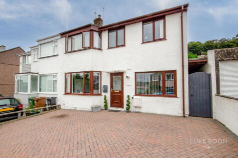 Merafield Drive, Plympton, PL7 1TR