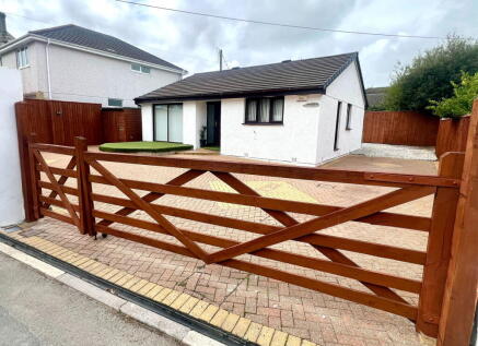 Bowling Green, nr Luxulyan, Cornwall, PL26