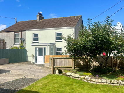 Slades Road, St Austell, Cornwall, PL25