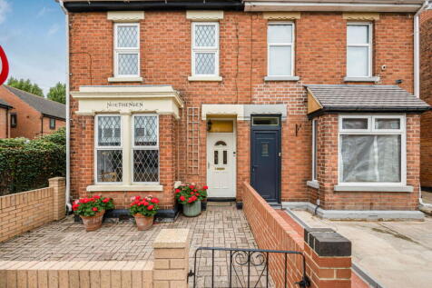 Deans Way, Gloucester, GL1