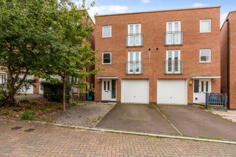Ledbury Court, Near Prestbury, Cheltenham, GL52