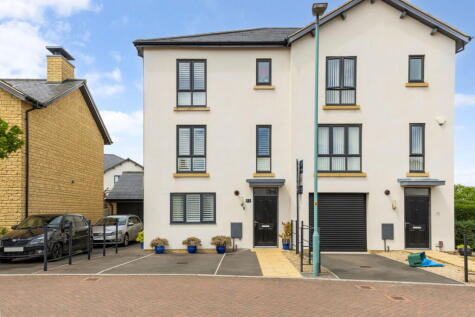 Clover Drive, Prestbury, Cheltenham, GL52