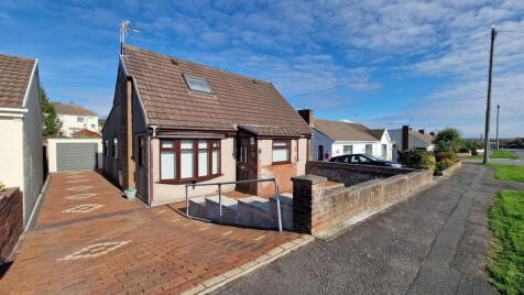 Oaklands Avenue, Bridgend, CF31 4ST