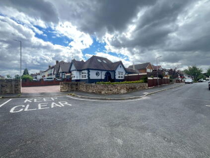 Stafford Road, Oxley, Wolverhampton, WV10 6DY