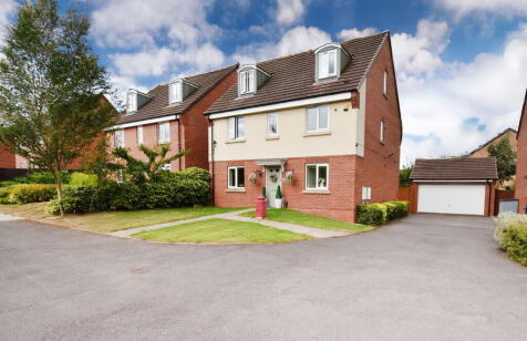 Pullman Drive, Kingswinford, DY6 7BE