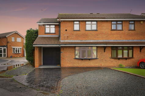 Sandalwood Close, Willenhall, WV12 5YJ