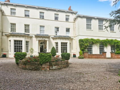 Hall Park, Swanland, North Ferriby, HU14 3NW