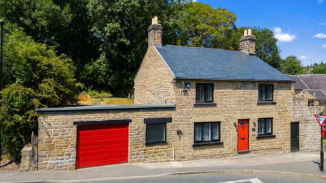 Penistone Road, Grenoside, Sheffield, S35 8QH