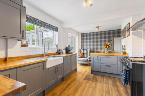 Keswick Drive, Wakefield