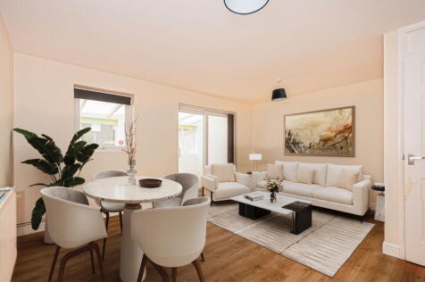 Carr Close, Beverley, HU17 0QS