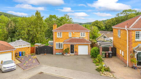 Don Avenue, Wharncliffe Side, Sheffield, S35 0BZ