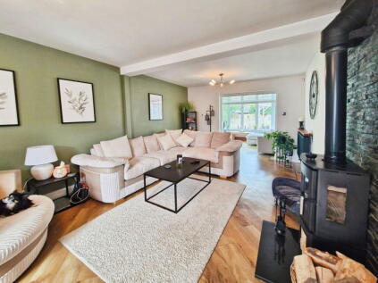 Harthill Avenue, Leconfield, Beverley, HU17 7LN