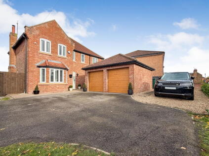 Peter Nevill Way, Long Riston, Hull, East Riding of Yorkshire, HU11 5FF