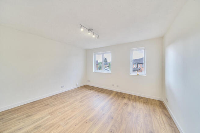 1346924-8-68b5867...