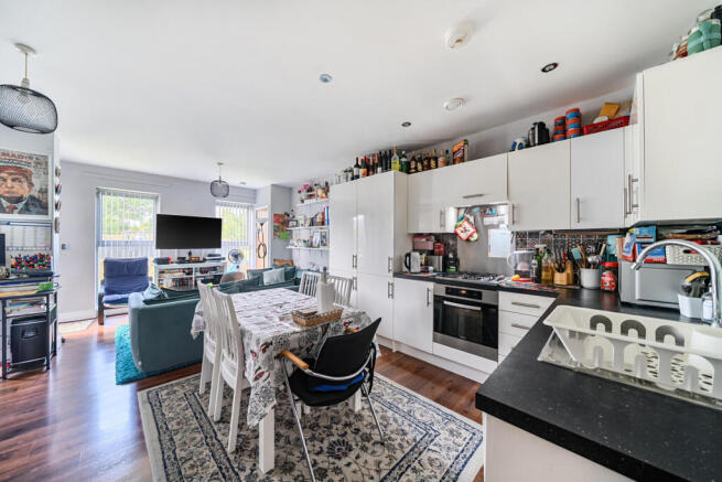 1347626-9-68b6b29...