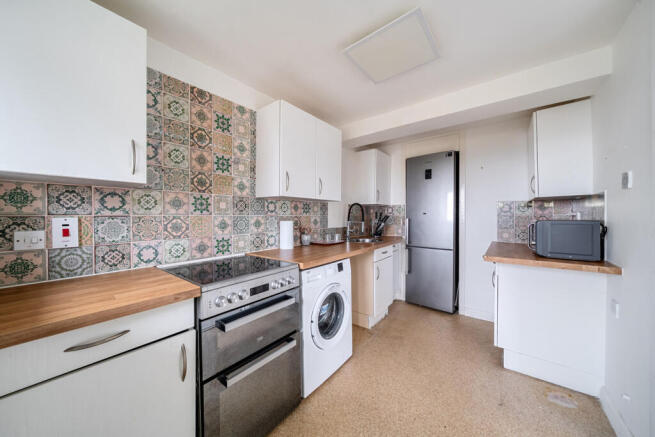 1375249-5-69049be...