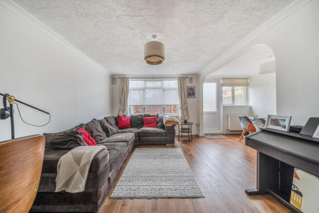 1373604-1-69149e3...