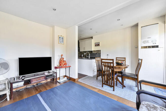 1313173-8-6862a82...