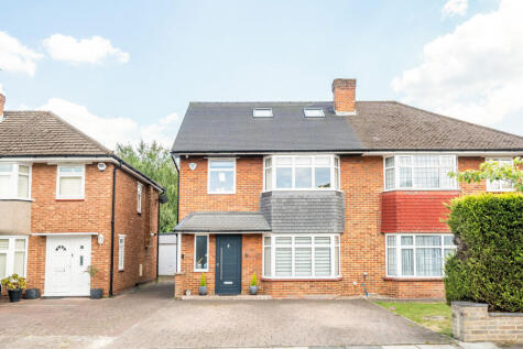 Edinburgh Drive, Ickenham, Uxbridge