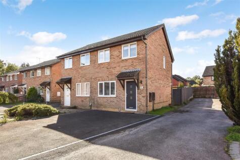 Starina Gardens, Waterlooville