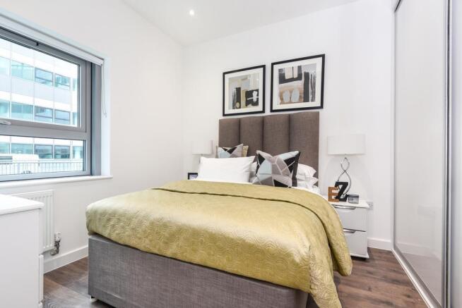 Staged Main Bedroom Ensuite