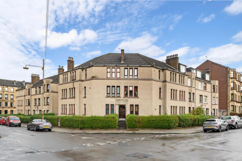 Flat 2/2, 52 Ballindalloch Drive, Dennistoun , Glasgow, G31