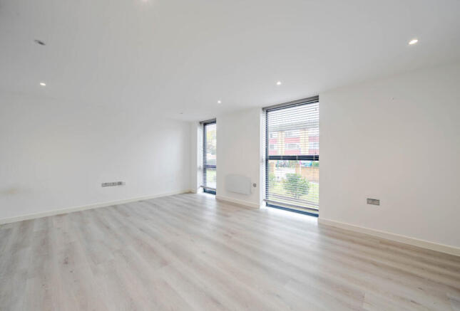 1376517-7-6911cb1...