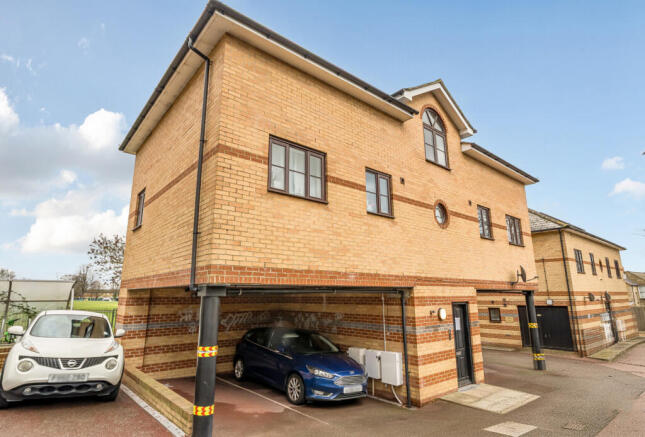 1402966-2-6973792...