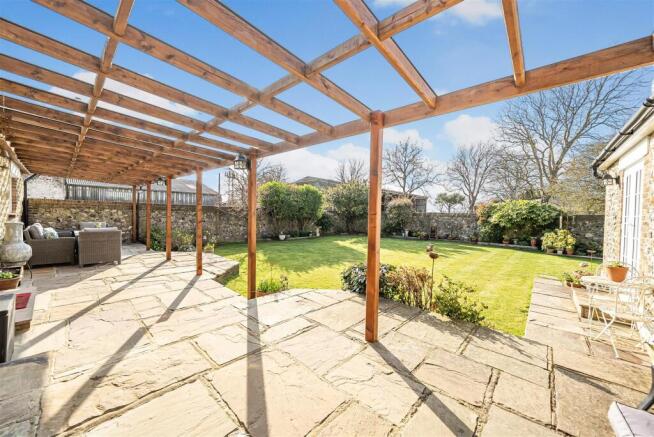 Patio & Garden